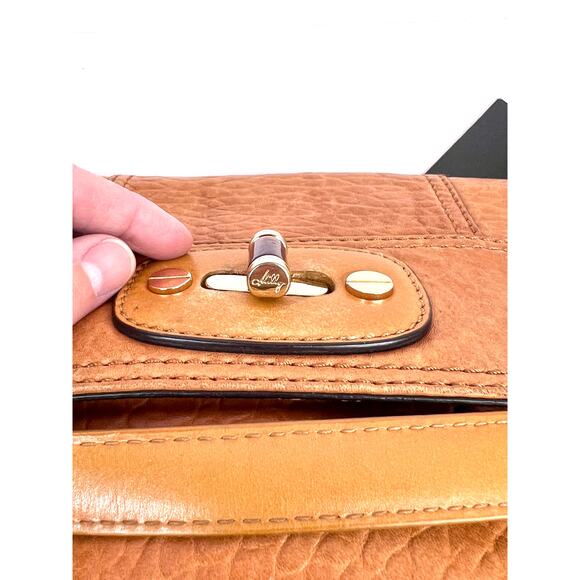 Milly NY Soft Brown Croco Pattern Leather Shoulder Bag Chain Strap Unique Clasp - Picture 10 of 16